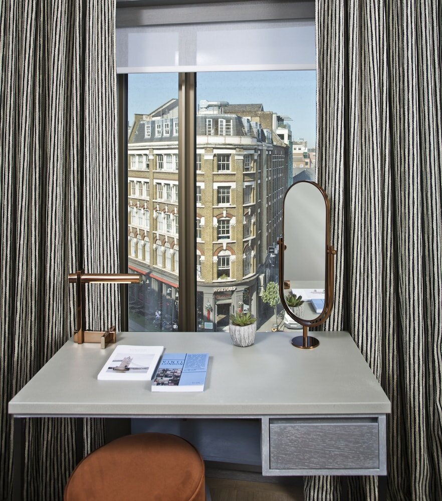 Фото Hart Shoreditch Hotel London, Curio Collection by Hilton