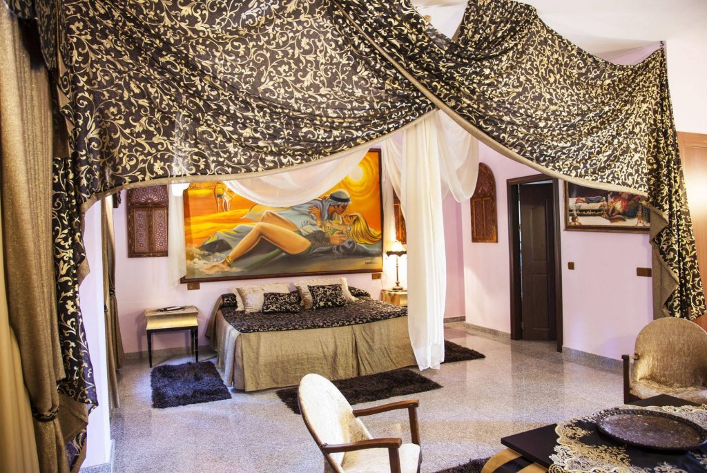 Фото Hotel Plaza del Castillo