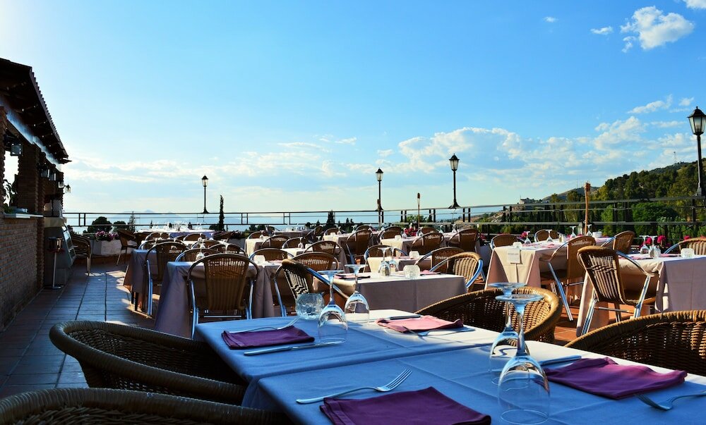 Фото Hotel Alixares