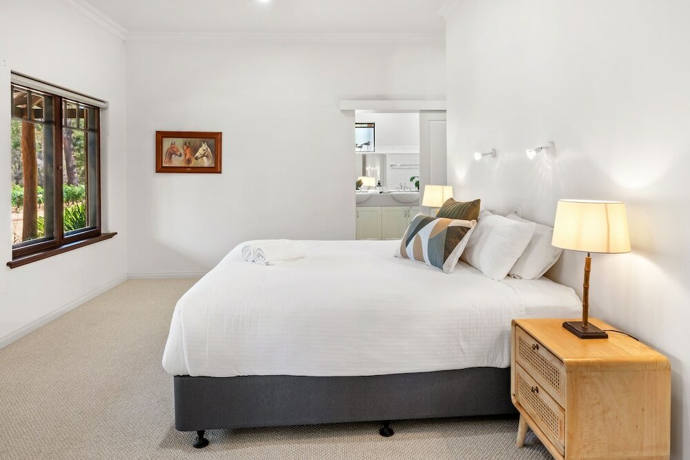 Фото Island Brook Estate Vineyard and Chalets