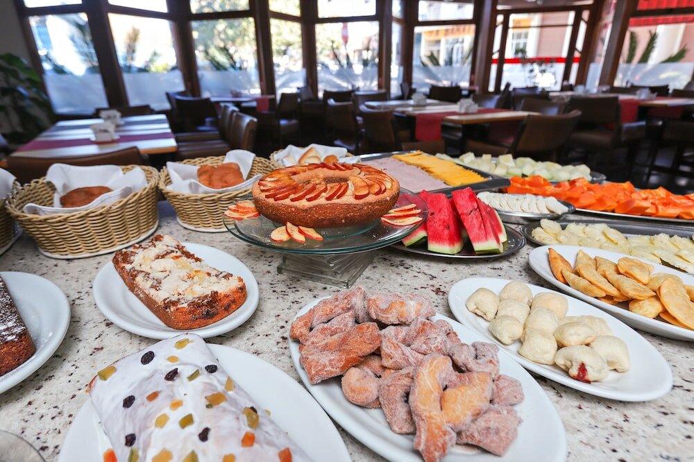 Фото Hotel Suárez Campo Bom