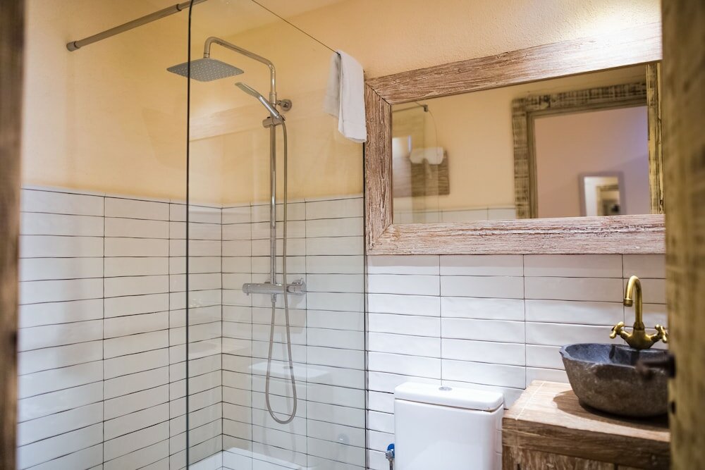 Фото La Bodega Suites