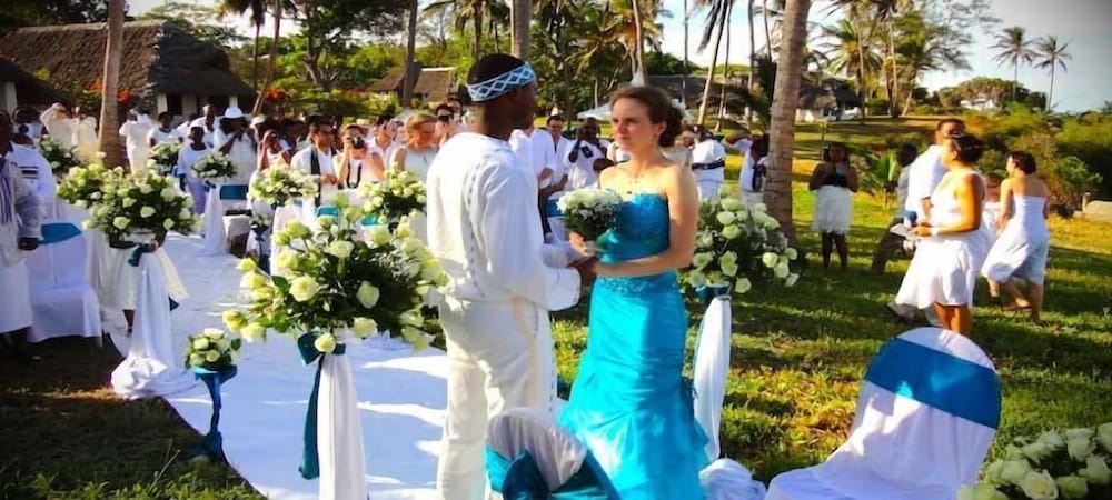 Фото HillPark Hotel - Tiwi Beach