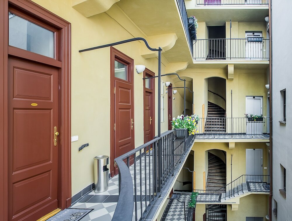 Фото отеля 2