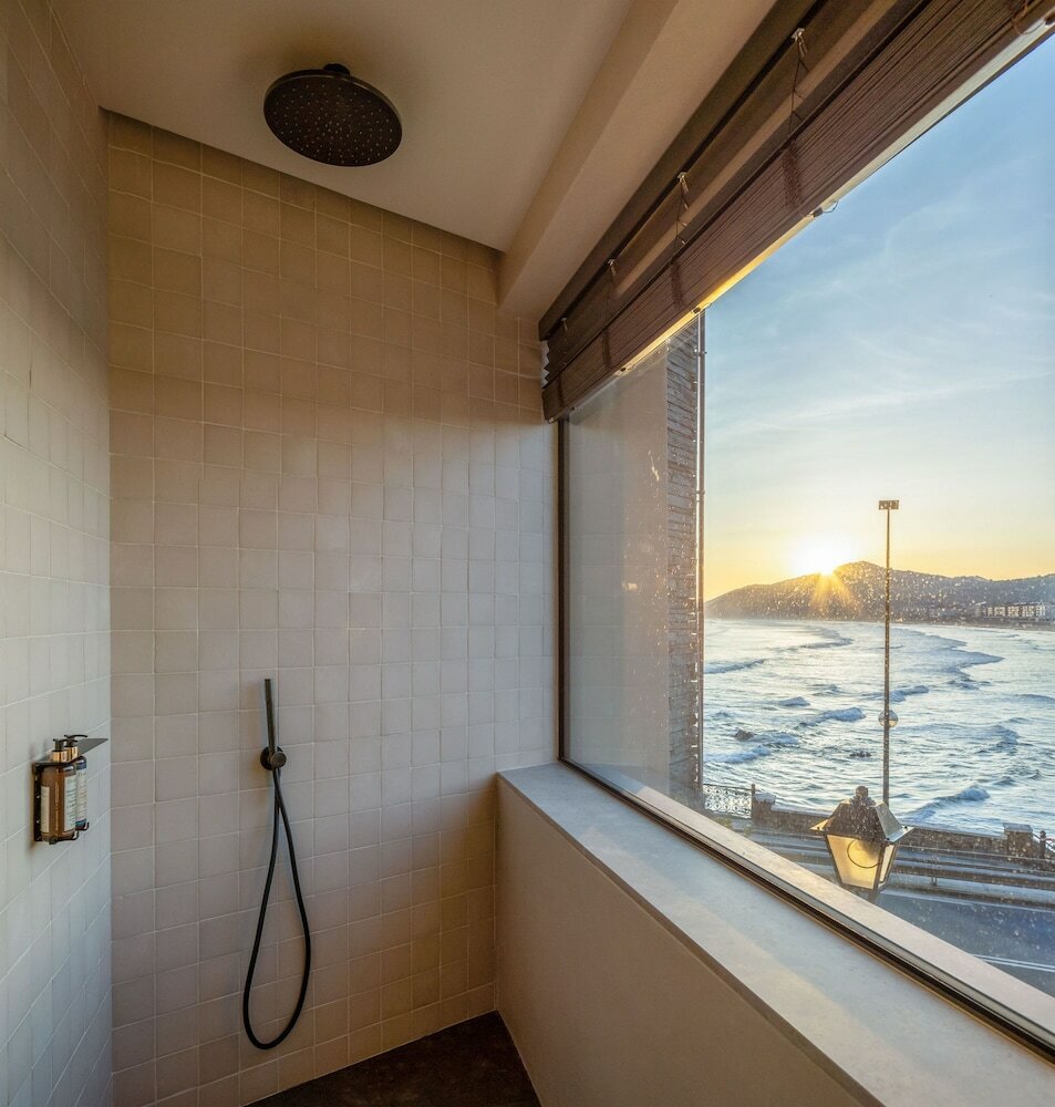 Фото Hotel Ur Bare