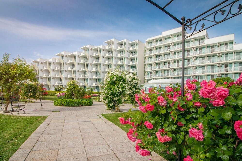 Фото Hotel Laguna Beach - All Inclusive