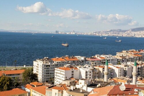 Гостиница Lovely Flat in Konak With Sea View and Balcony в Конаке