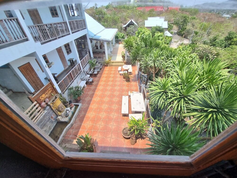 Фото Sawasdee Sichang Resort