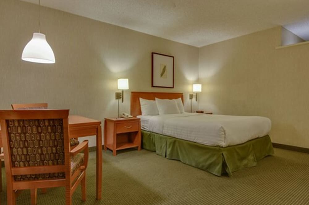 Фото Vagabond Inn Los Angeles at Usc