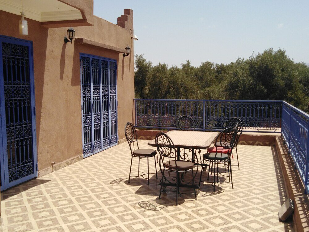 Фото Villa Aghmat EN plein cœur de la nature