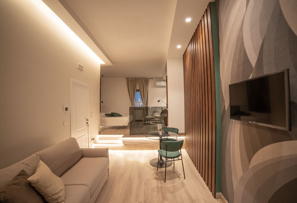 Фото La Banchina Luxury Suites