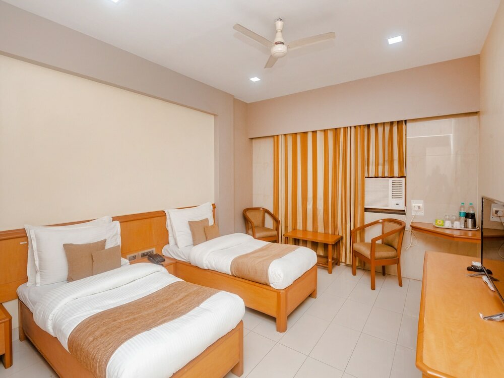Фото Tuliipstays - Hotel Ashok Bhiwandi