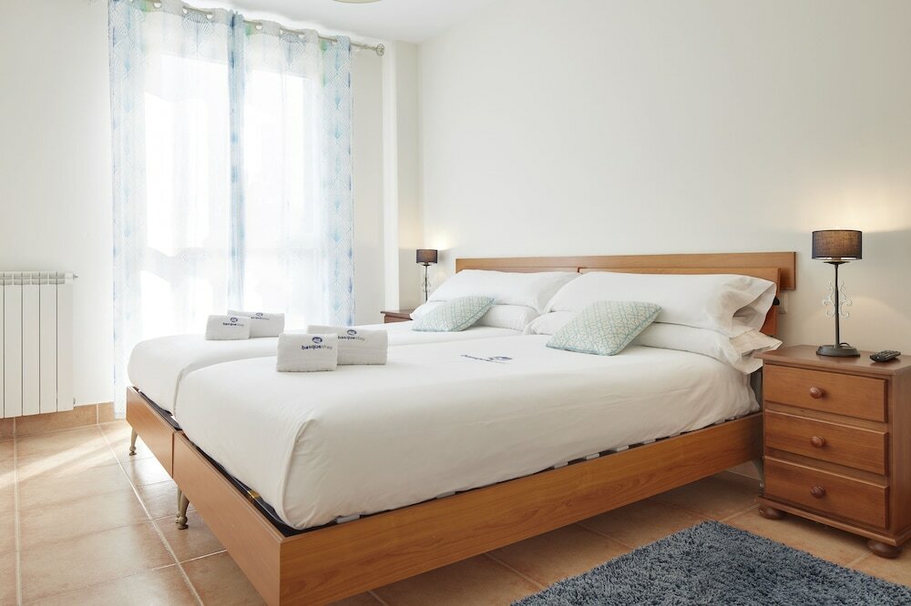 Фото Xabin Etxea - Basque Stay