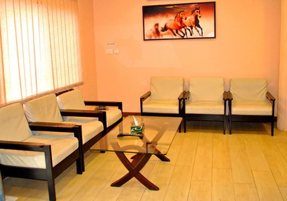 Фото La-Taska Motel