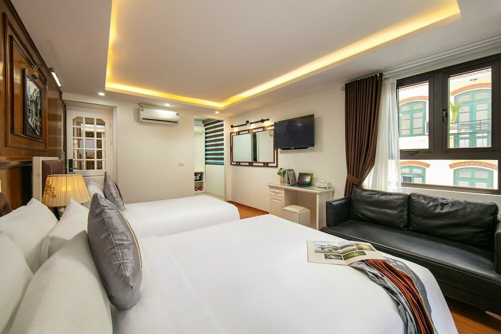 Фото Tunger Grand Hotel