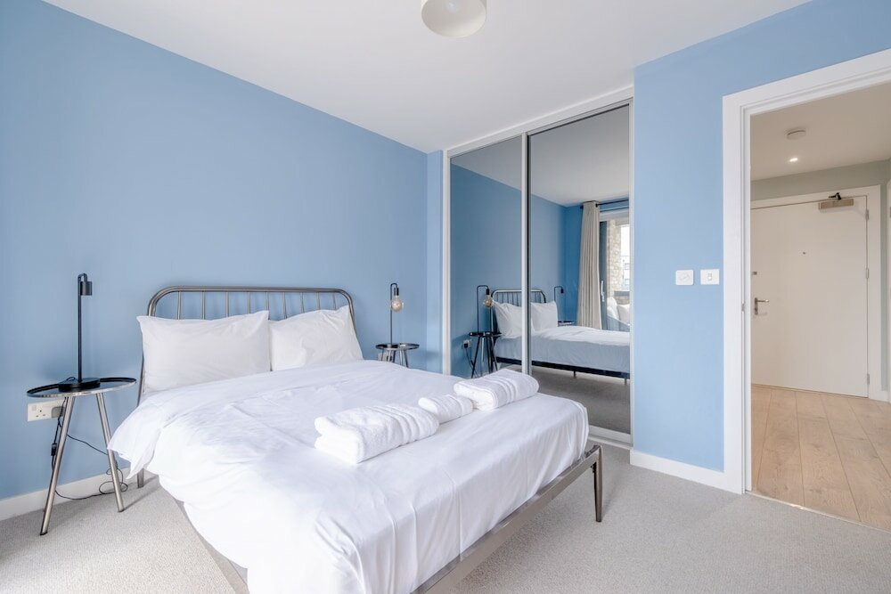 Фото Light & Spacious 1bedroom Flat With Balcony - Mile End