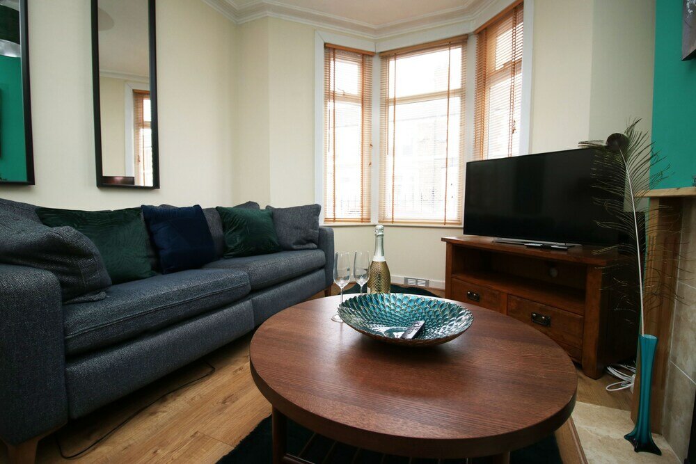 Фото Railway Street by Tŷ Sa