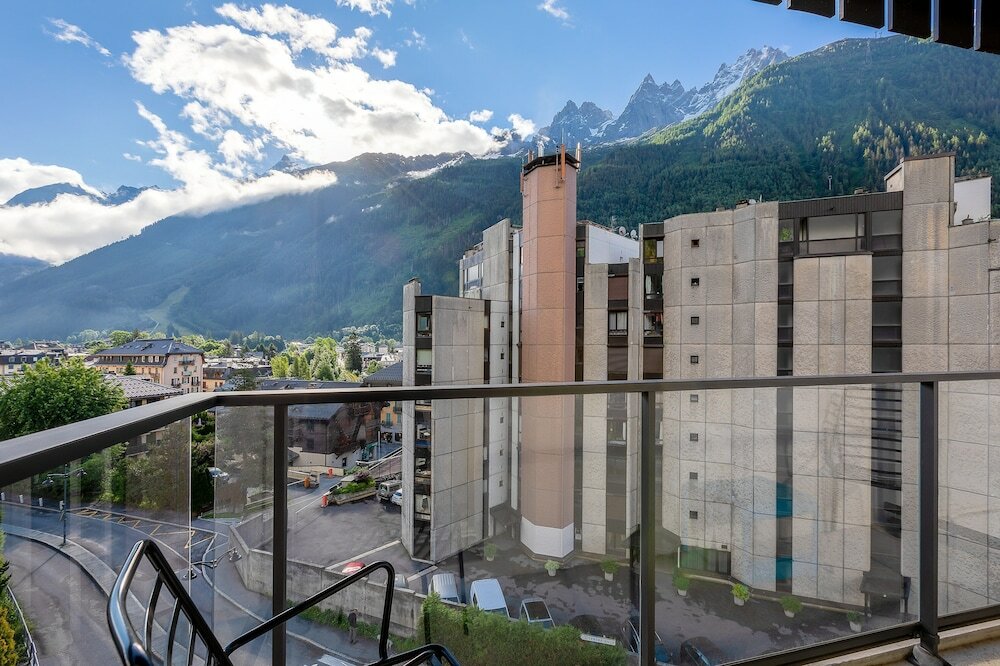 Фото Chalet Hôtel le Prieuré and SPA