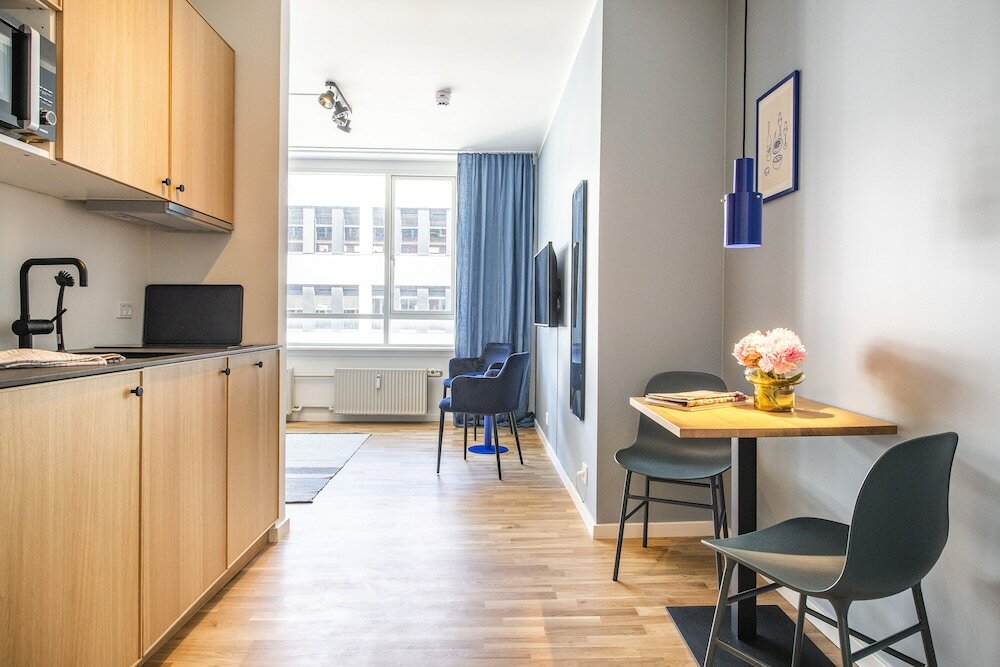 Фото By the Lakes apartments - Into This Place