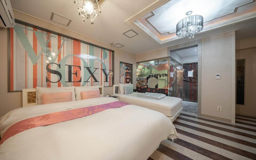 Фото Pohang Ocheon Party Rock Motel