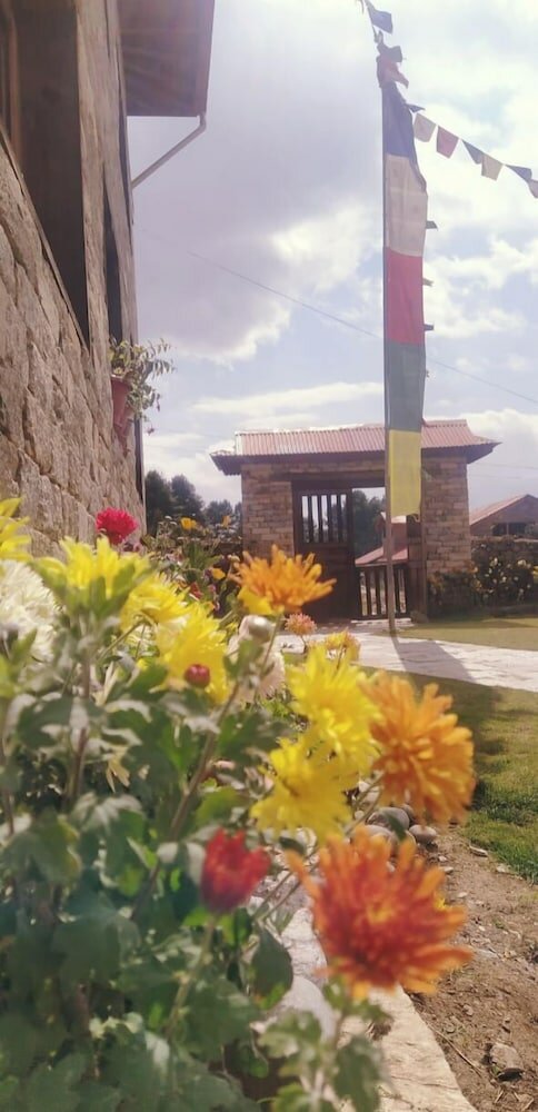 Фото Kyirmu Lodge Phaplu