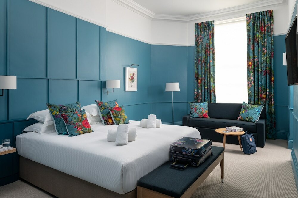 Фото The Goodenough Hotel London
