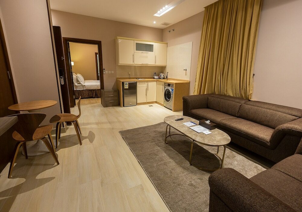 Фото Banan Hotel Suite