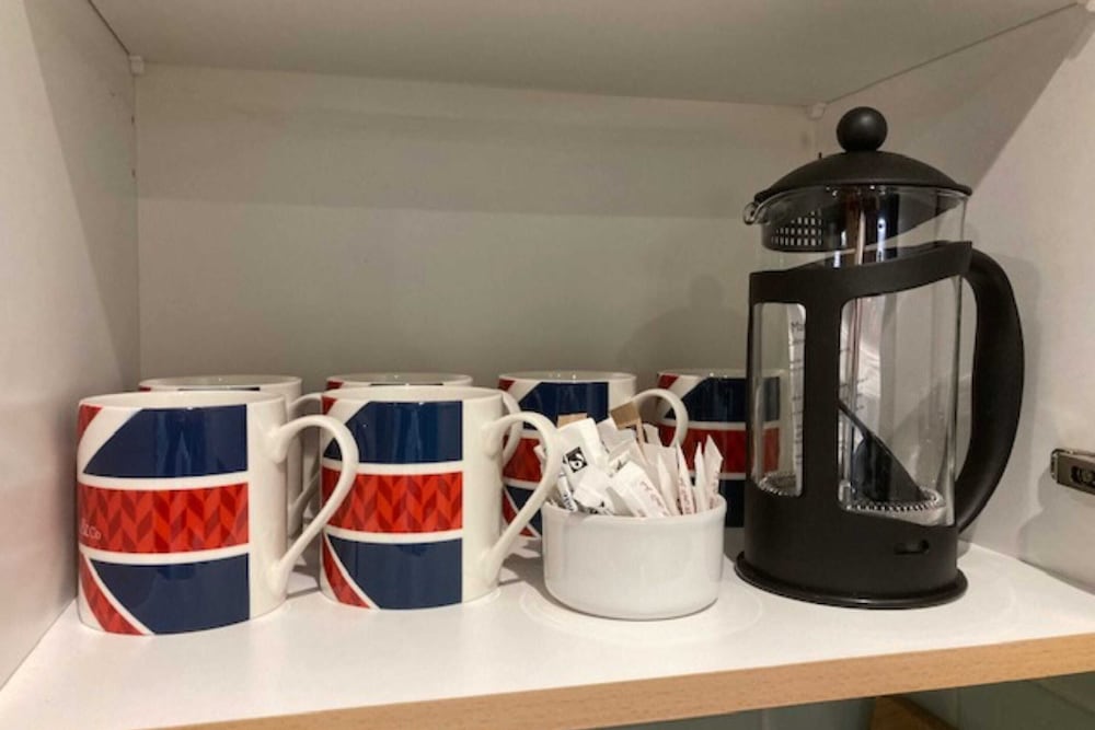 Фото Modern And Spacious 2 Bedroom in Central London