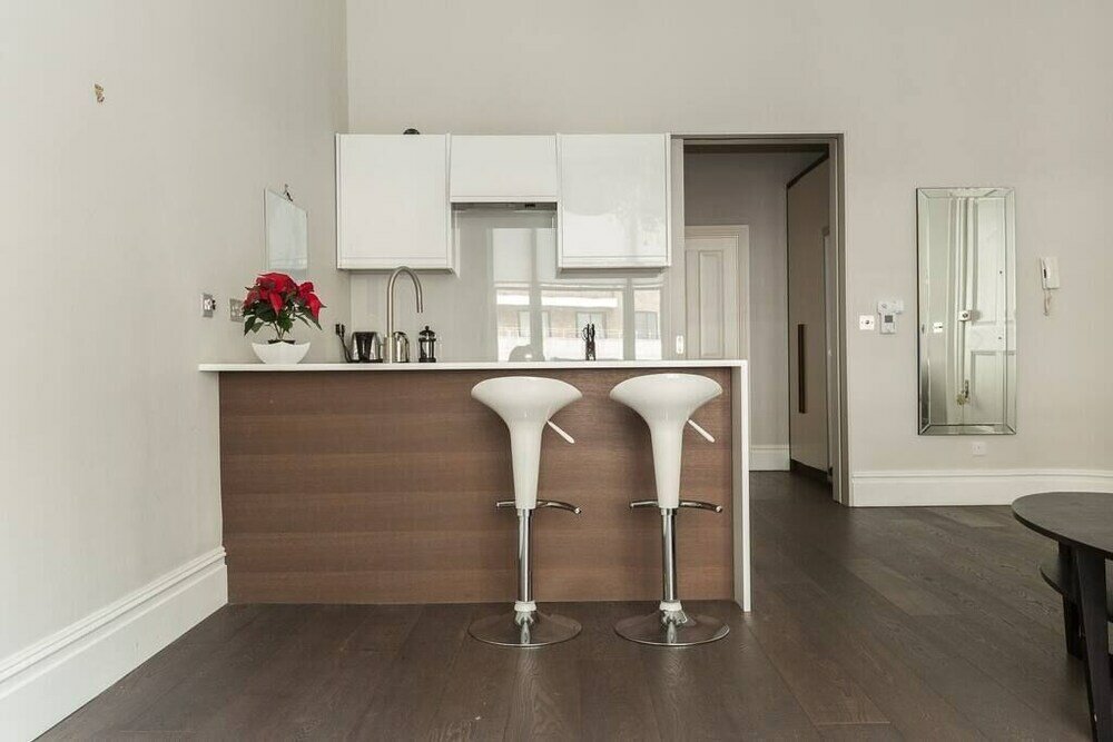 Фото Modern 1br Period Property in Kensington