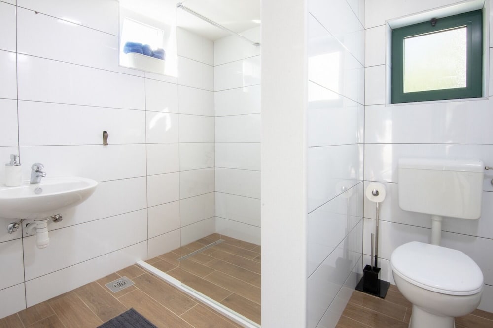 Фото Stipe - With Pool - H