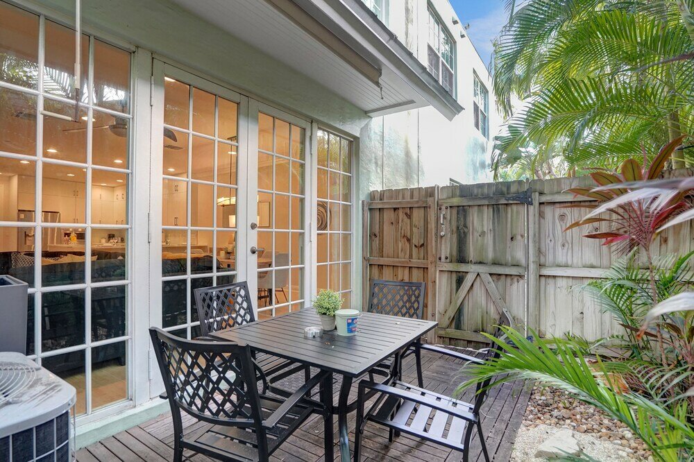 Фото Fabulous 4br home close to beach