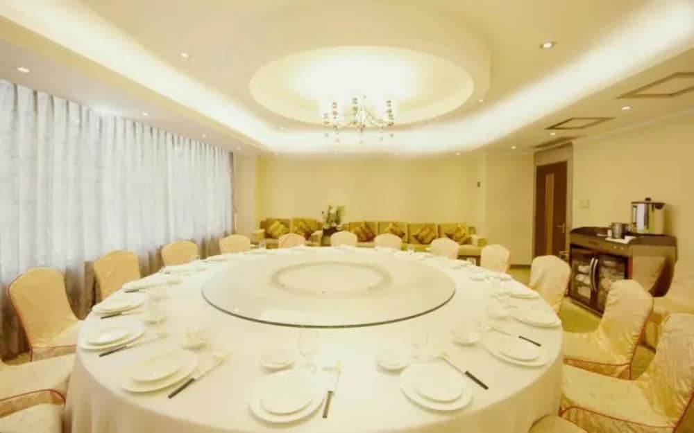 Фото Shenzhen Caiwuwei Hotel