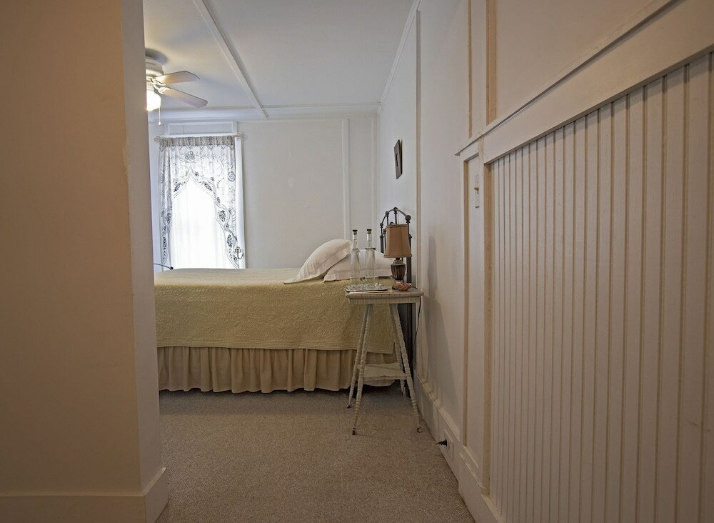 Фото The Woodbine Inn