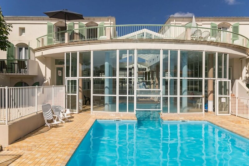 Гостиница Résidence Le Palais des Gouverneurs Pierre & Vacances в Сен-Мартен-де-Ре