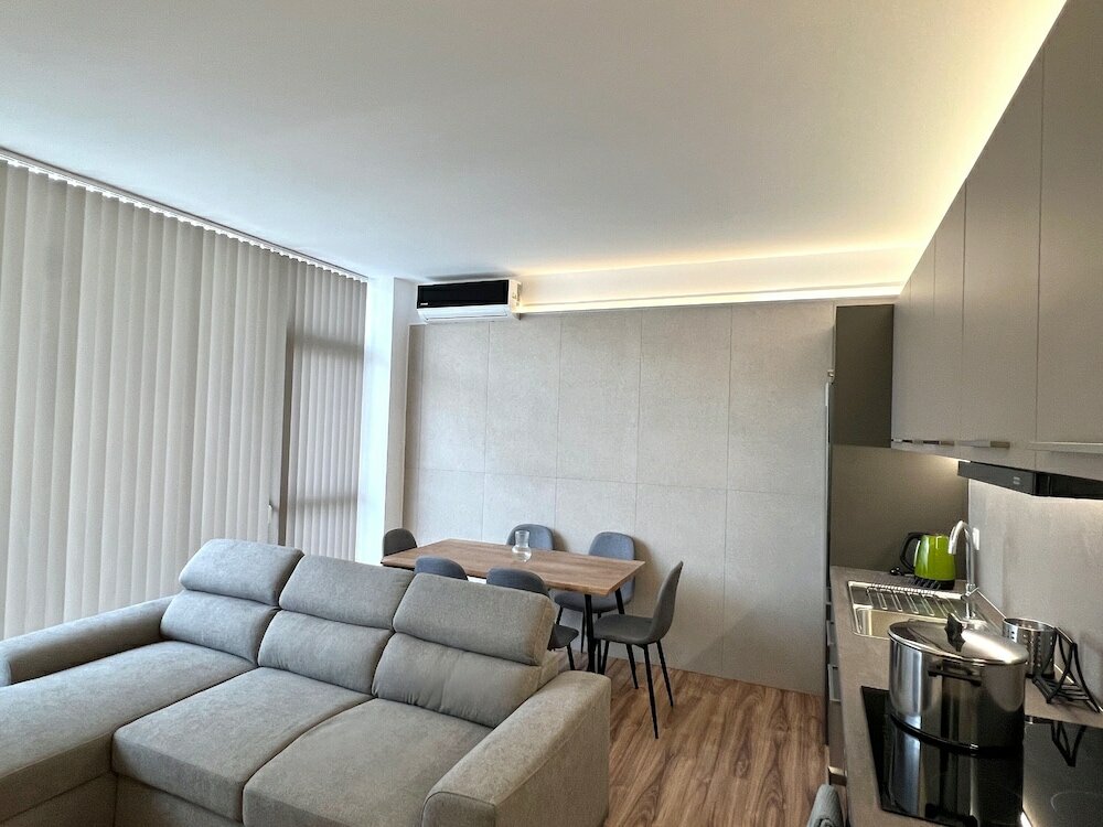 Фото Penthouse & Apartments by the Sea near Airport