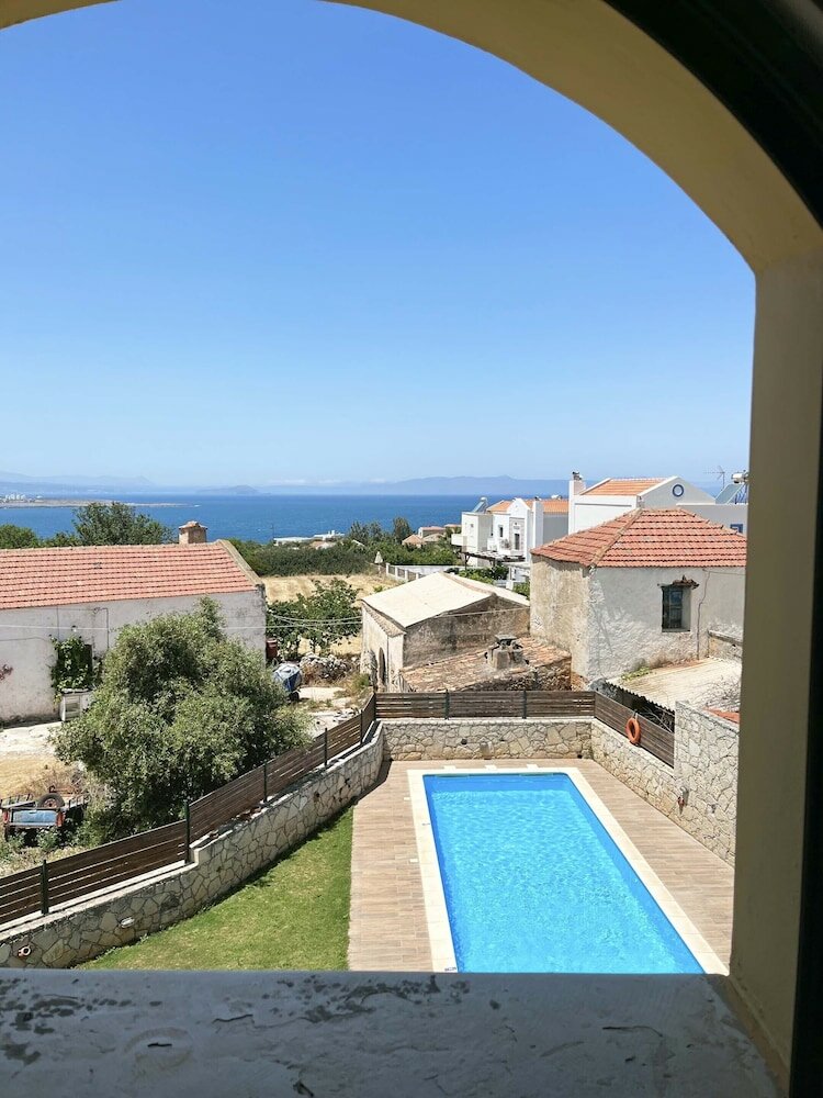 Фото Skandalis Traditional Suites