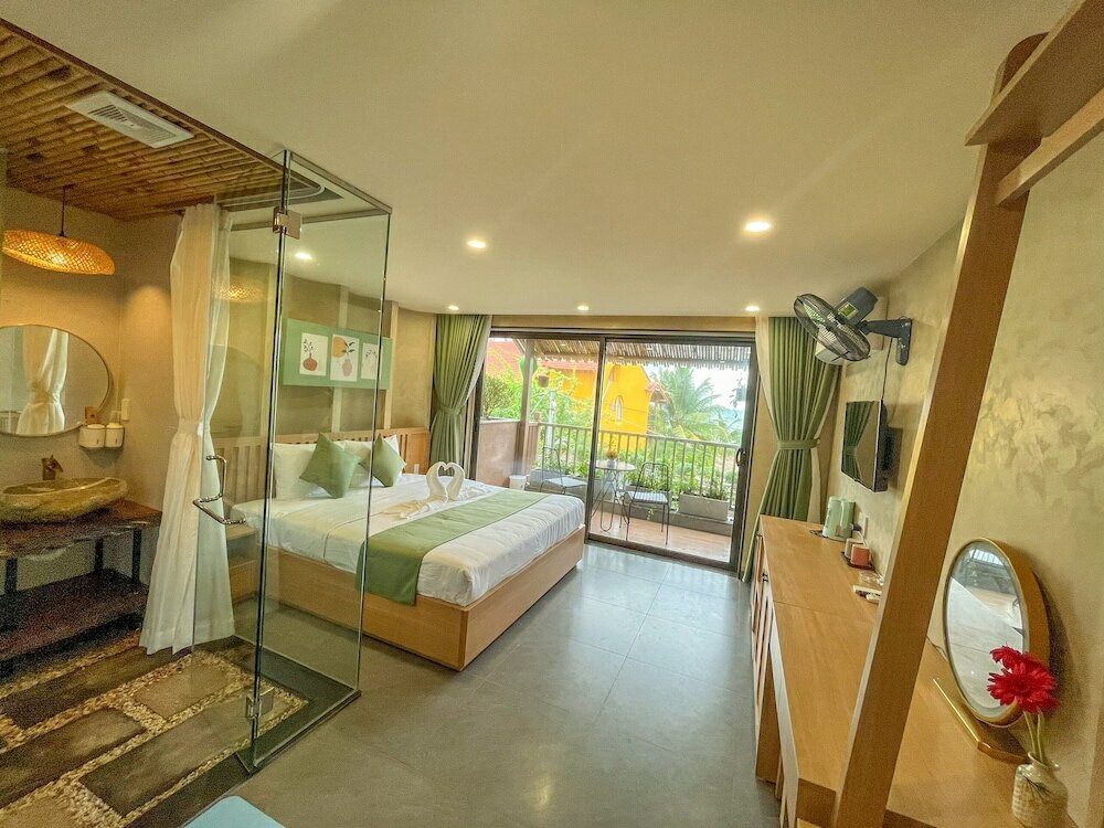 Фото The Linh Seaside Villa Hoi An