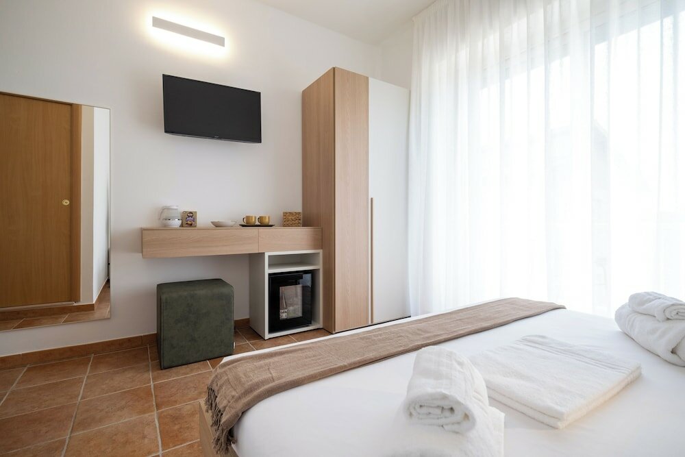 Фото Nautika Suites