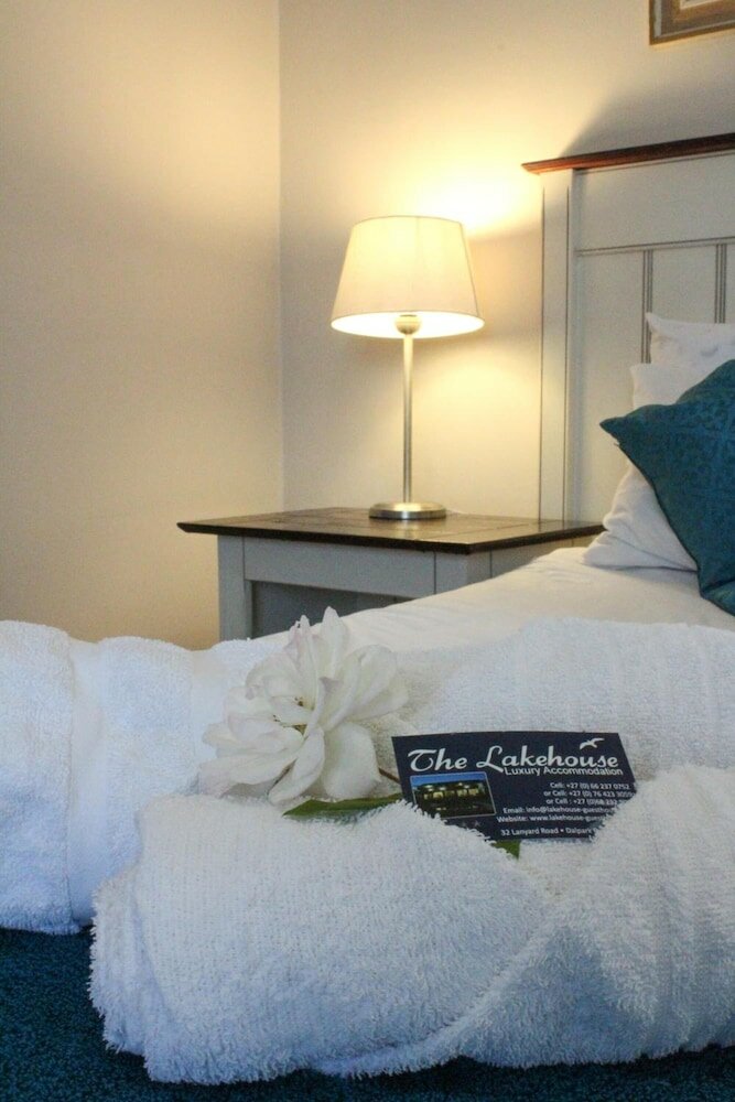 Фото The Lakehouse Guest House