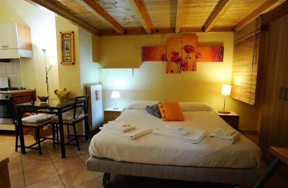 Фото 13 Tourist House Bologna Pratello