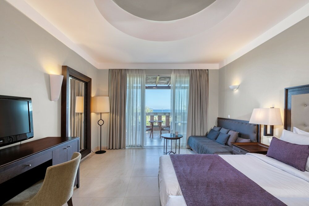 Фото Atlantica Belvedere Resort - Adults Only