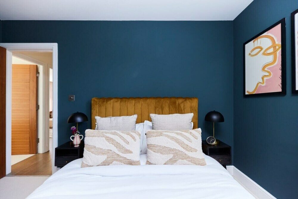 Фото The Wandsworth Haven - Bright 2bdr Flat