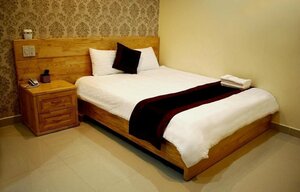 Sunrise Hotel - Hostel (Lam Dong, Đà Lạt), hotel