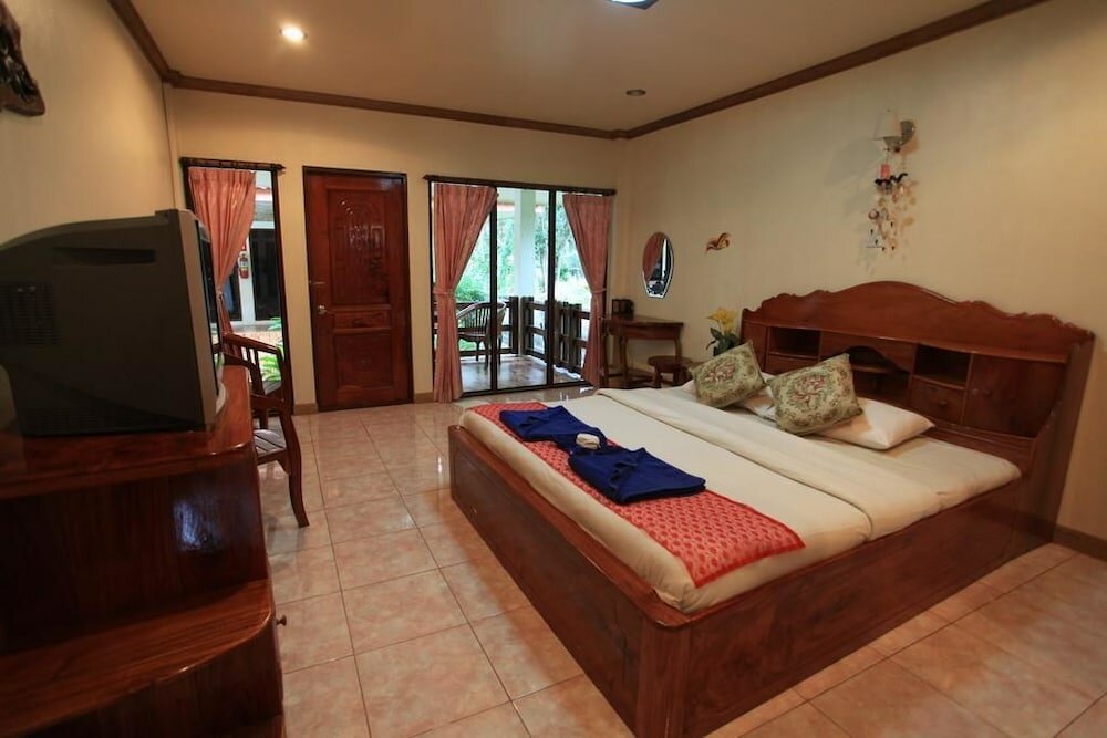 Фото Chaya Resort