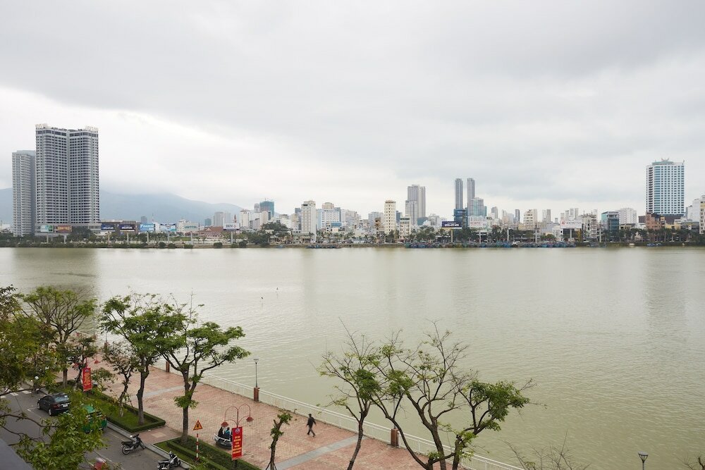 Фото The Garden Capsule Hotel