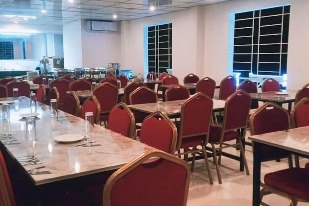 Фото Sunset Bay Hotel