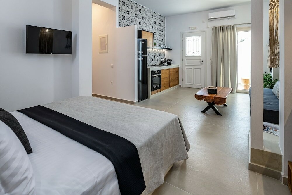 Фото Remezzo Suites