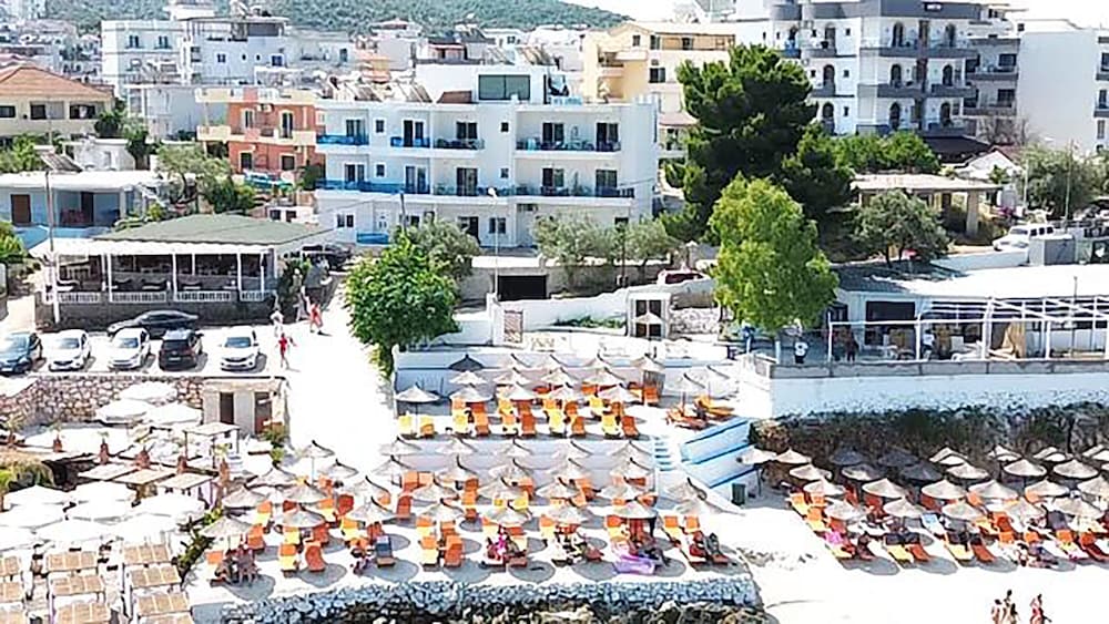 Фото Esmerald Hotel