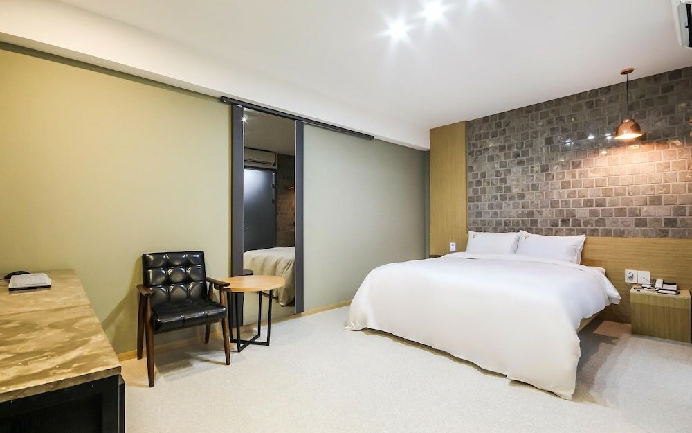 Фото Yeosu Hotel Y