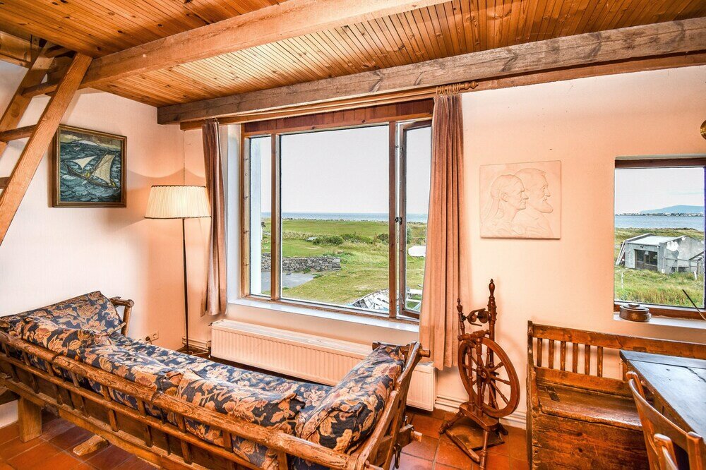 Фото House Breiðabólsstaður